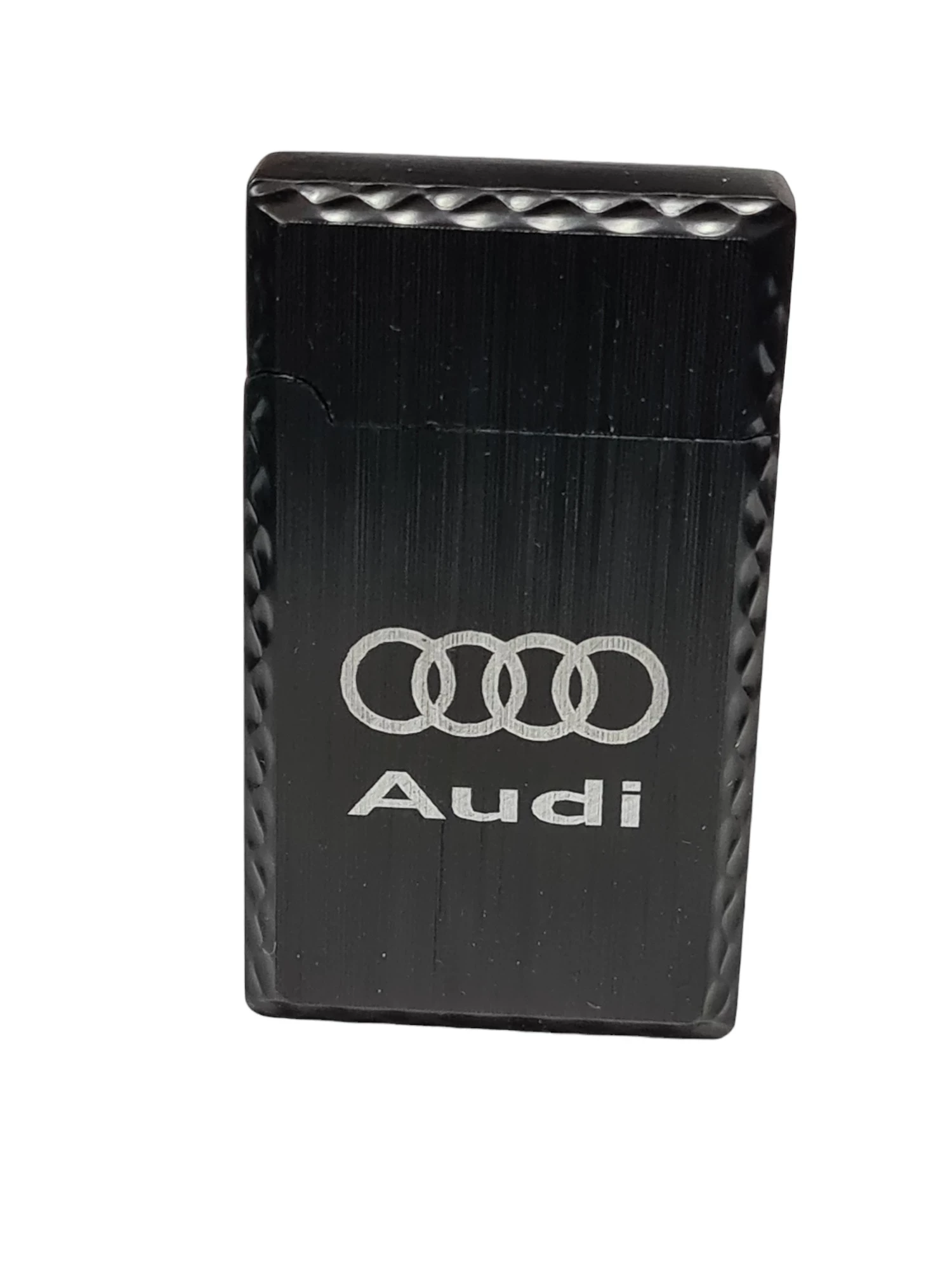 zapalniczka-zarowa-audi-czarna-lubanska-49-gryfow-sl