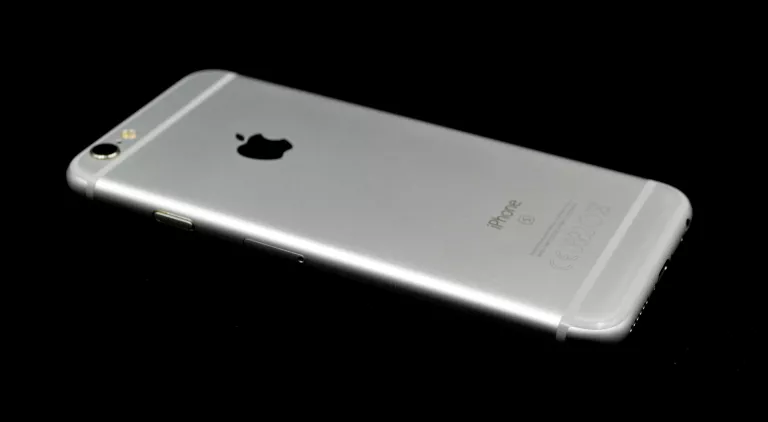 TELEFON APPLE IPHONE 6S 16 GB / PUD.