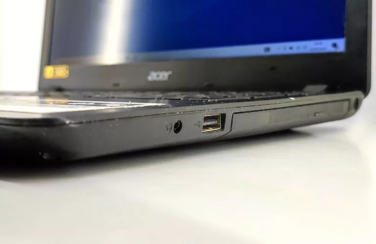 LAPTOP ACER F5-573G-52M7 + ŁADOWARKA