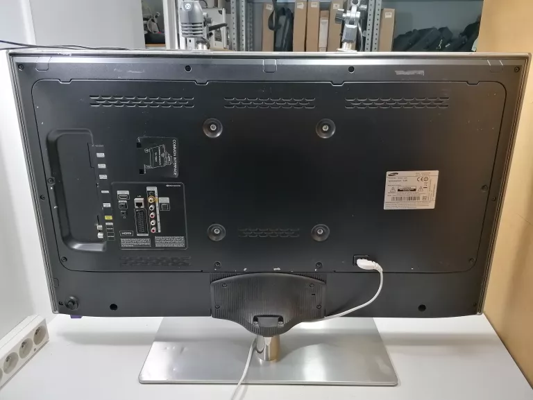 TELEWIZOR SAMSUNG UE40F6770SS PILOOT