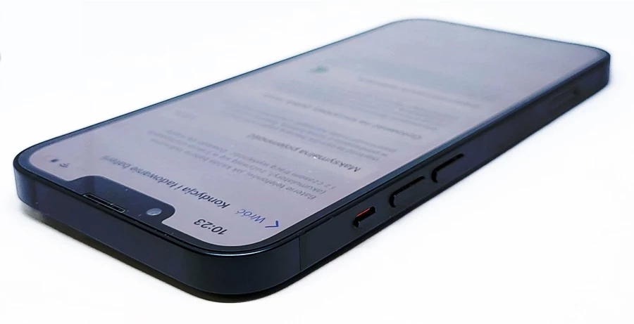 telefon-apple-iphone-13-zestaw-kolor-granatowy