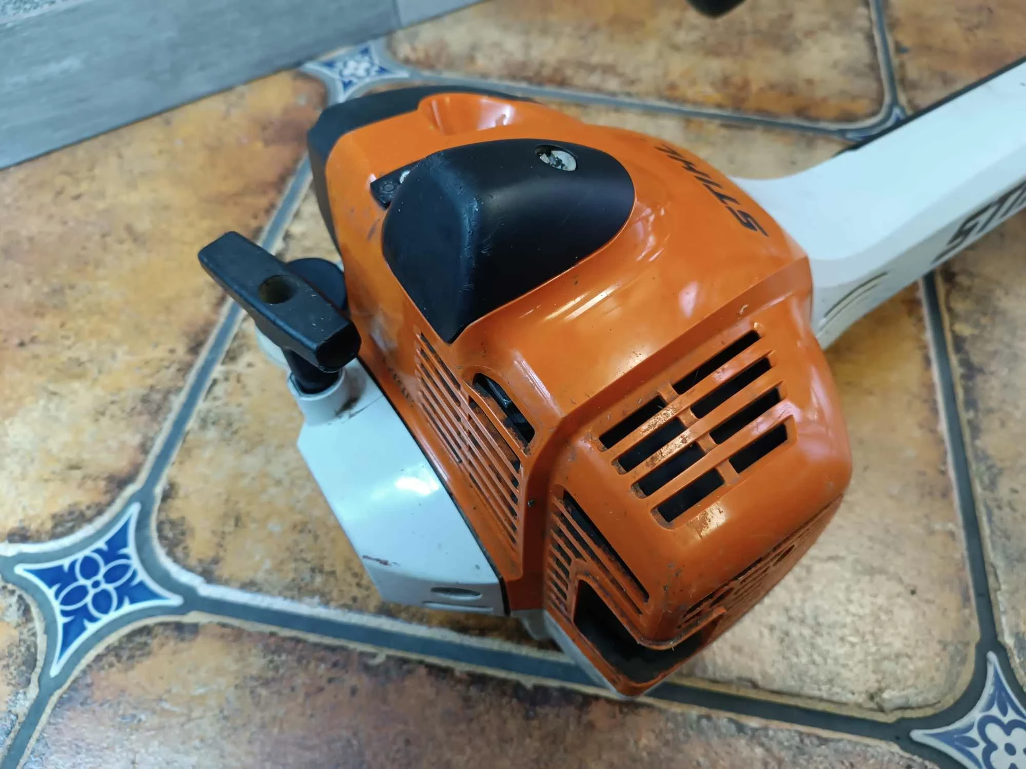 stihl-fs-360-c-em-kosa-spalinowa-o-mocy-17-kw-dlugosc-narzedzia-179