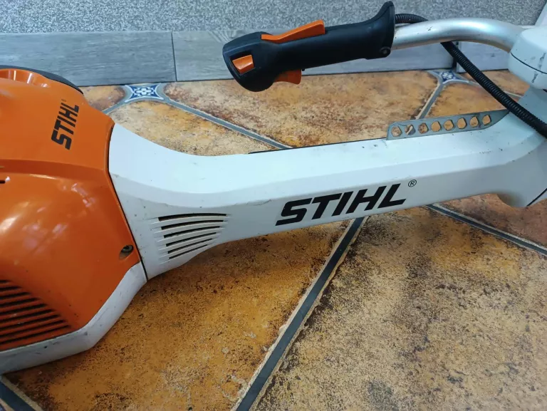 STIHL FS 360 C-EM KOSA SPALINOWA O MOCY 1,7 KW