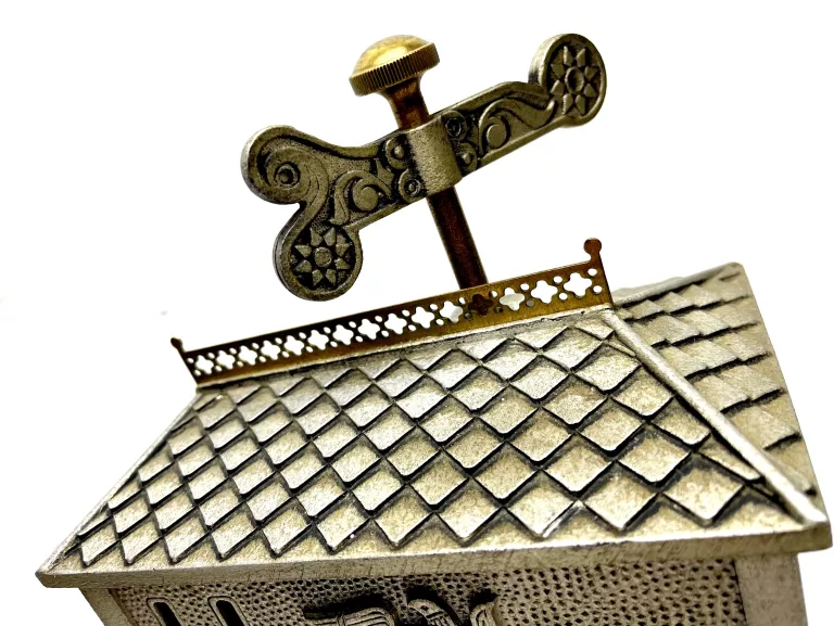 papierosnica-z-pozytywka-antyk-stan-po-renowacji