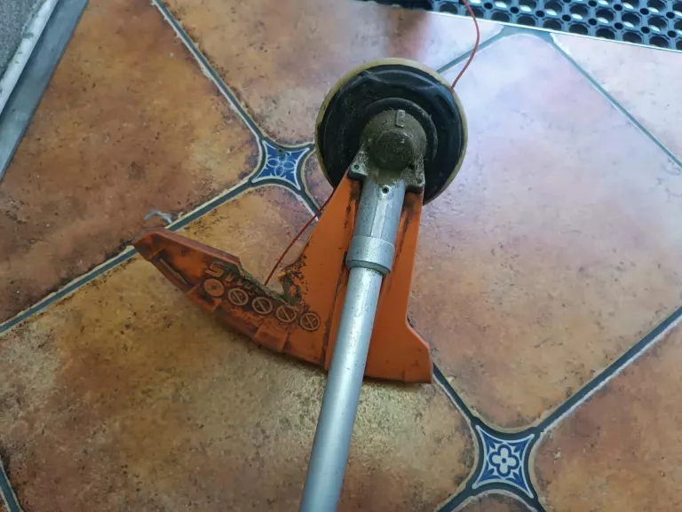 stihl-fs-360-c-em-kosa-spalinowa-o-mocy-17-kw-marka-stihl