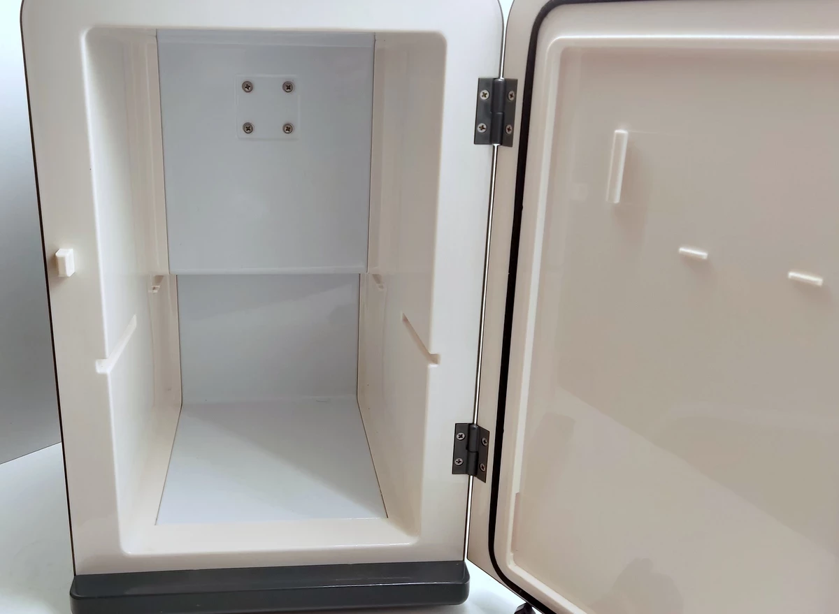 lodowka-turystyczna-fridgemaster-fm-15-ac-230-zasilanie-sieciowe