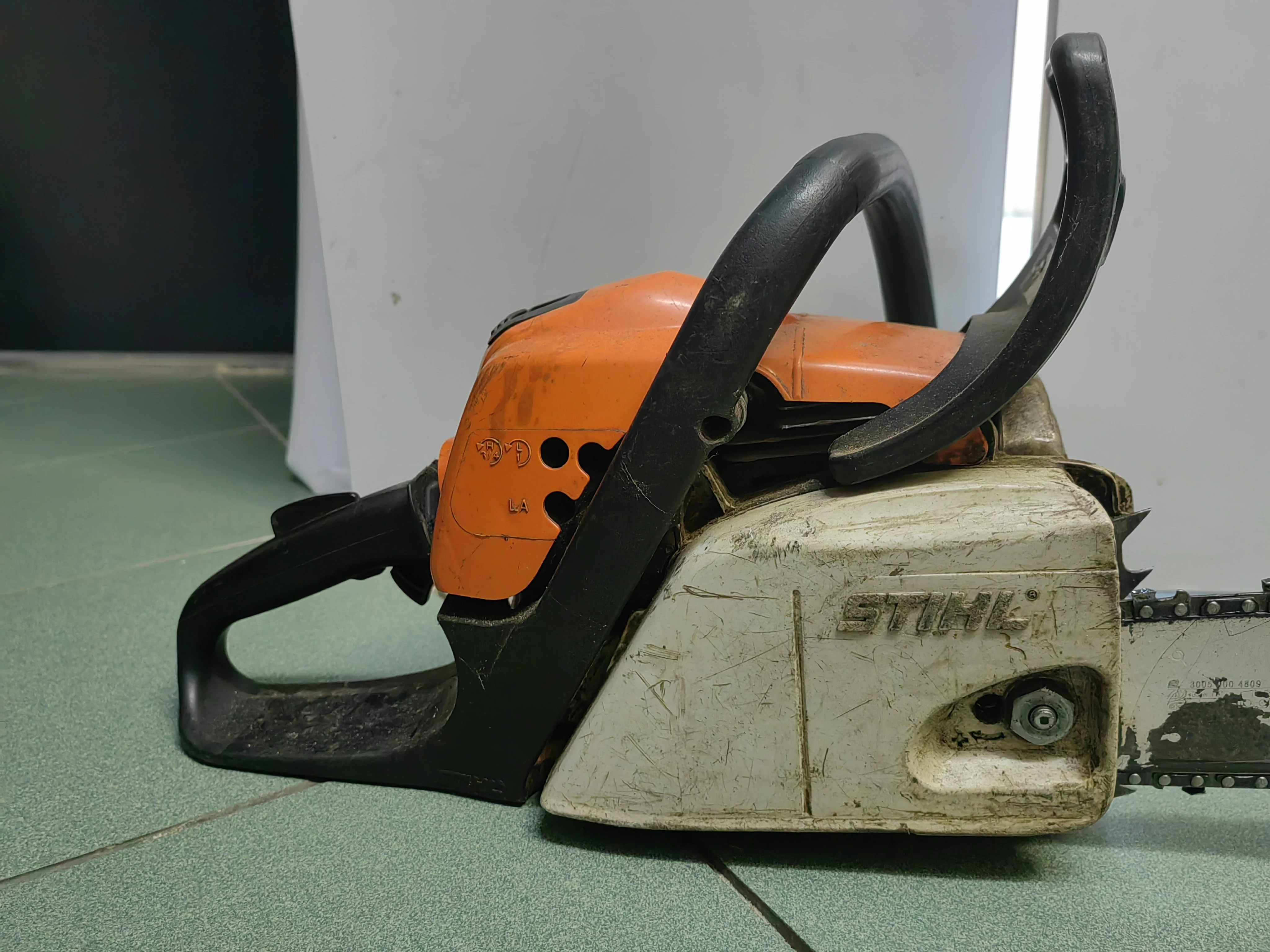 pila-spalinowa-sthil-ms-181-stan-uszkodzony