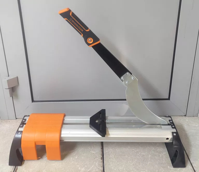 GILOTYNA DO PANELI 210 MM MAGNUSSON