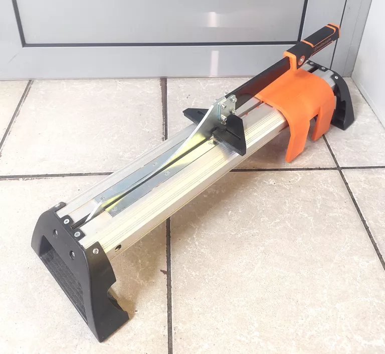 GILOTYNA DO PANELI 210 MM MAGNUSSON