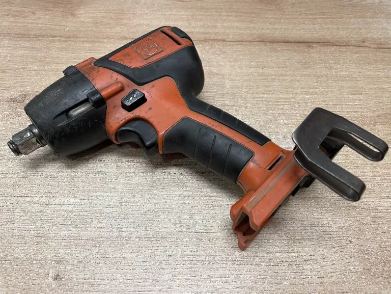 zestaw-fein-wkretarka-ascm18qswklucz-ascd18-300w2-zawartosc-zestawu-akumulator