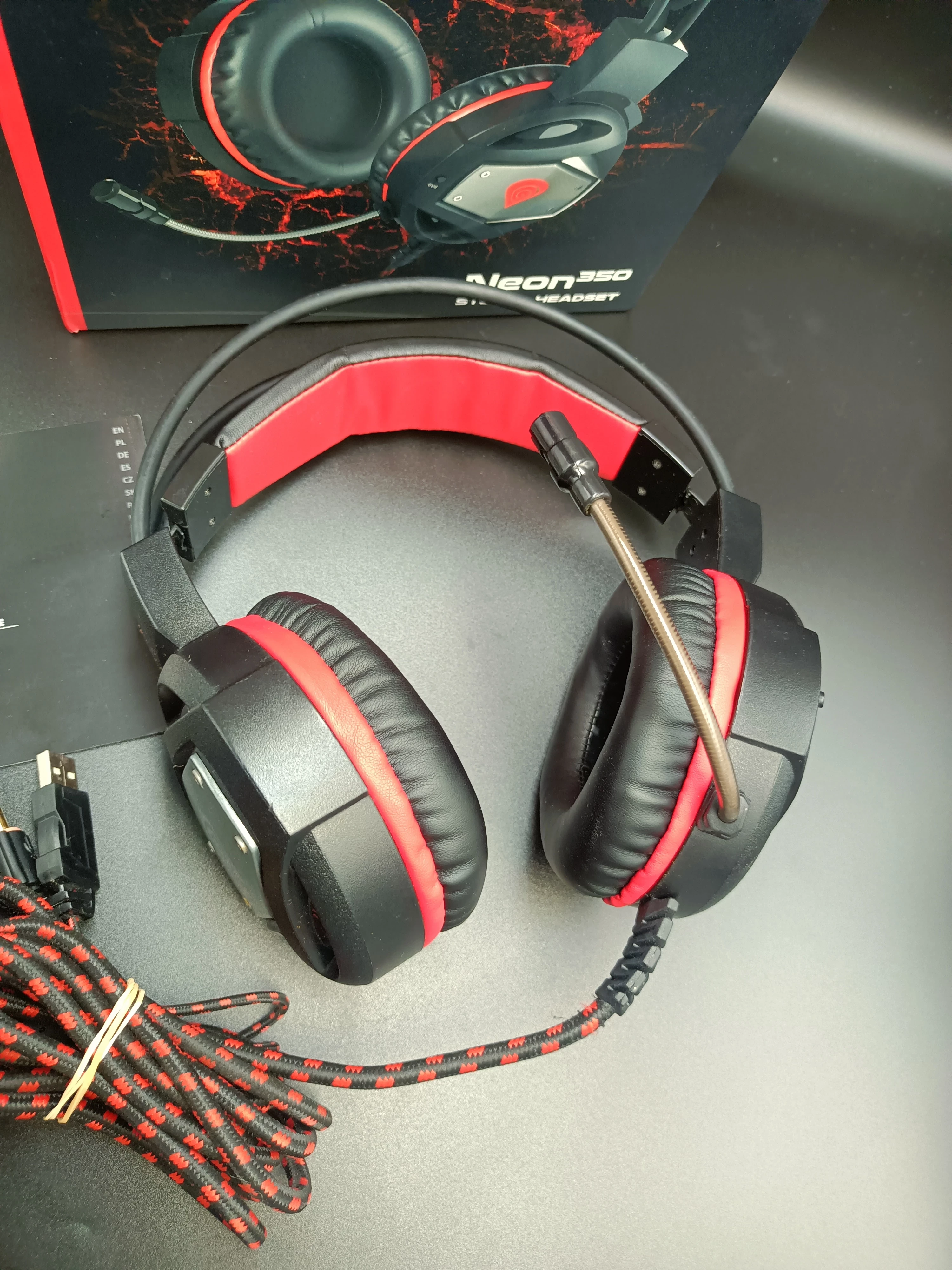 sluchawki-gamingowe-genesis-neon-350-marka-genesis