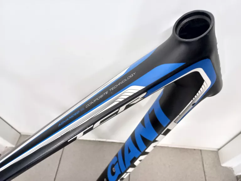 RAMA KARBON GIANT TCR ADVANCED SL 23 + SZYNA