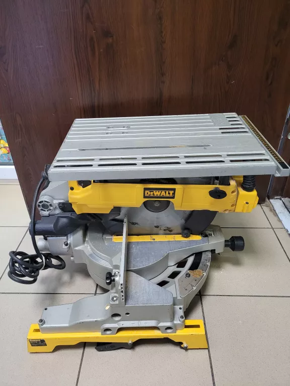 PIŁA UKOŚNICA DEWALT D27113 POLECAM!