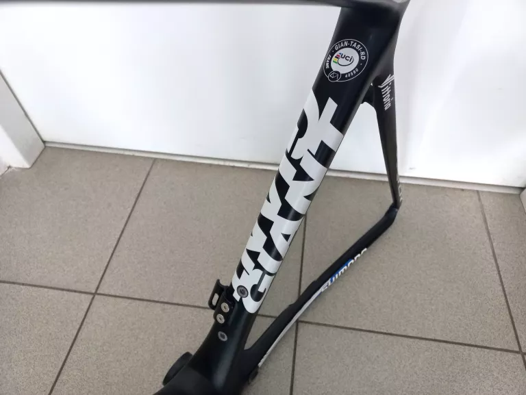 RAMA KARBON GIANT TCR ADVANCED SL 23 + SZYNA