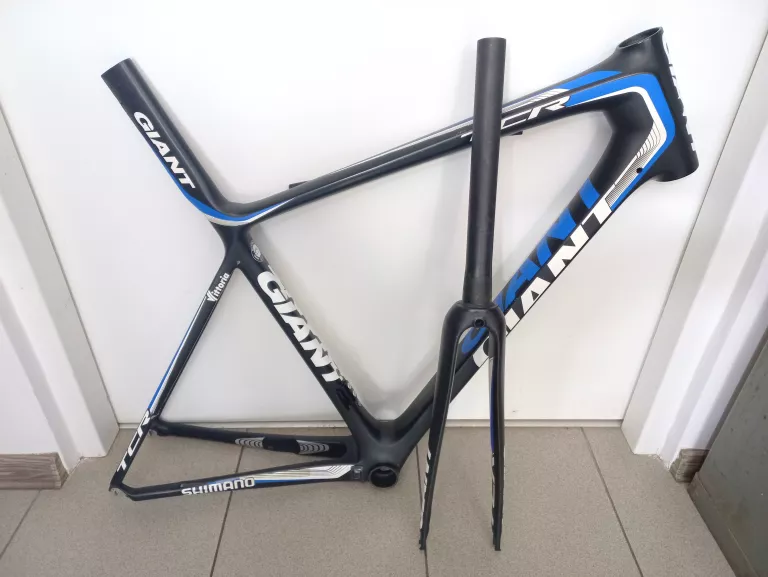 RAMA KARBON GIANT TCR ADVANCED SL 23 + SZYNA