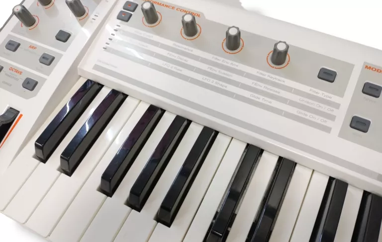 keyboard-m-audio-venom-ean-gtin-1210317339482