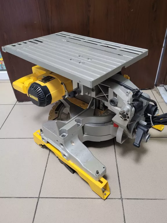 PIŁA UKOŚNICA DEWALT D27113 POLECAM!