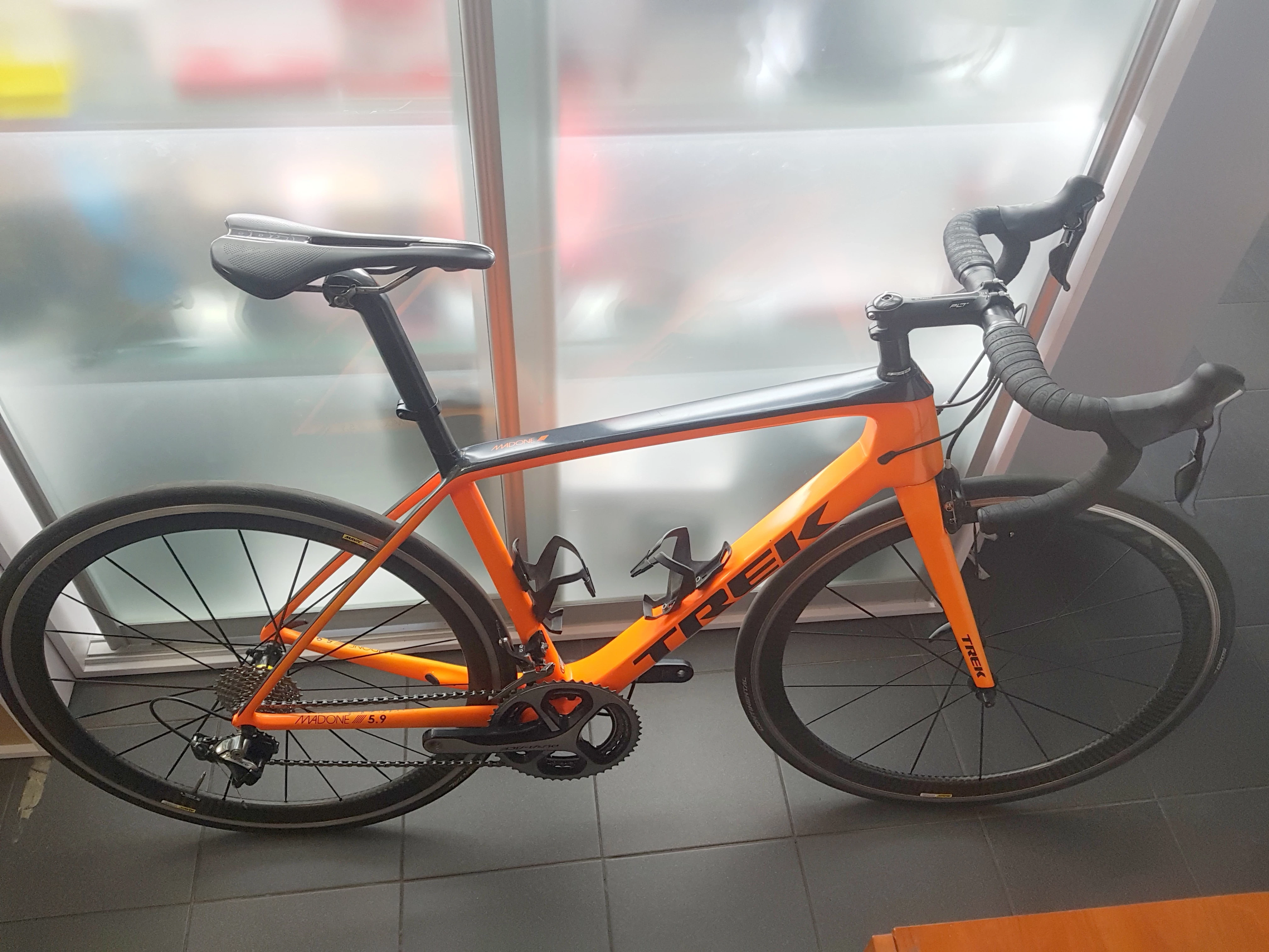 trek-madone-59-rama-54-cm-28-pomaranczowy-glogowska-66-poznan-ska-x