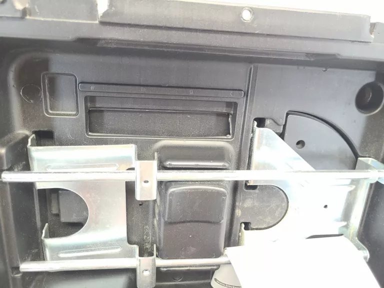 FREZARKA GÓRNOWRZECIONOWA BLACK DECKER KW 1600E