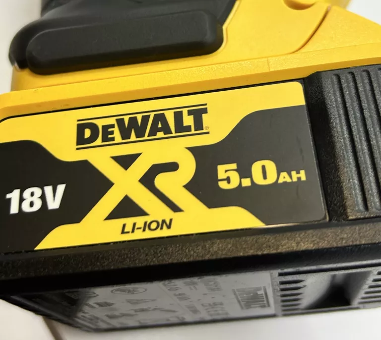 SZLIFIERKA KĄTOWA AKUMULATOROWA DEWALT, KOMPLET