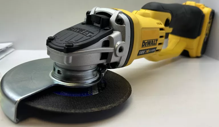 SZLIFIERKA KĄTOWA AKUMULATOROWA DEWALT, KOMPLET