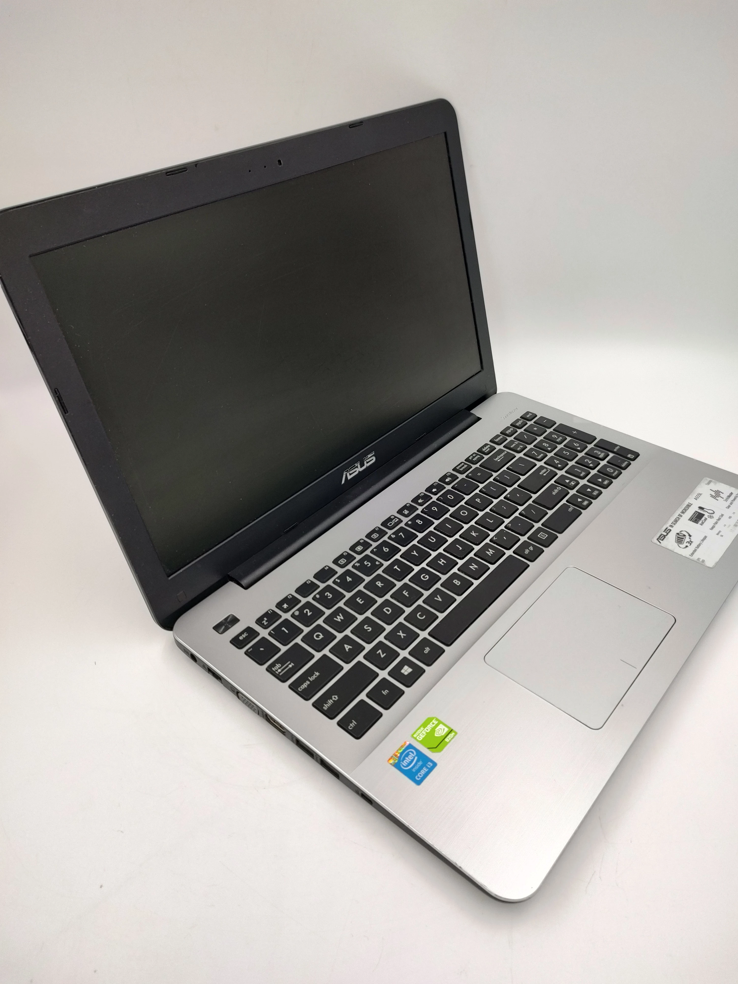 laptop-asus-a555l-i3-4gb-ram-geforce-920-torba-przekatna-ekranu-15