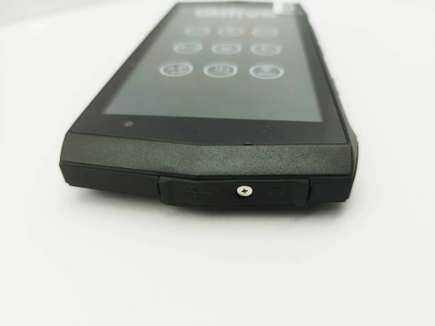 smartfon-rugged-qilive-q10-stan-uzywany