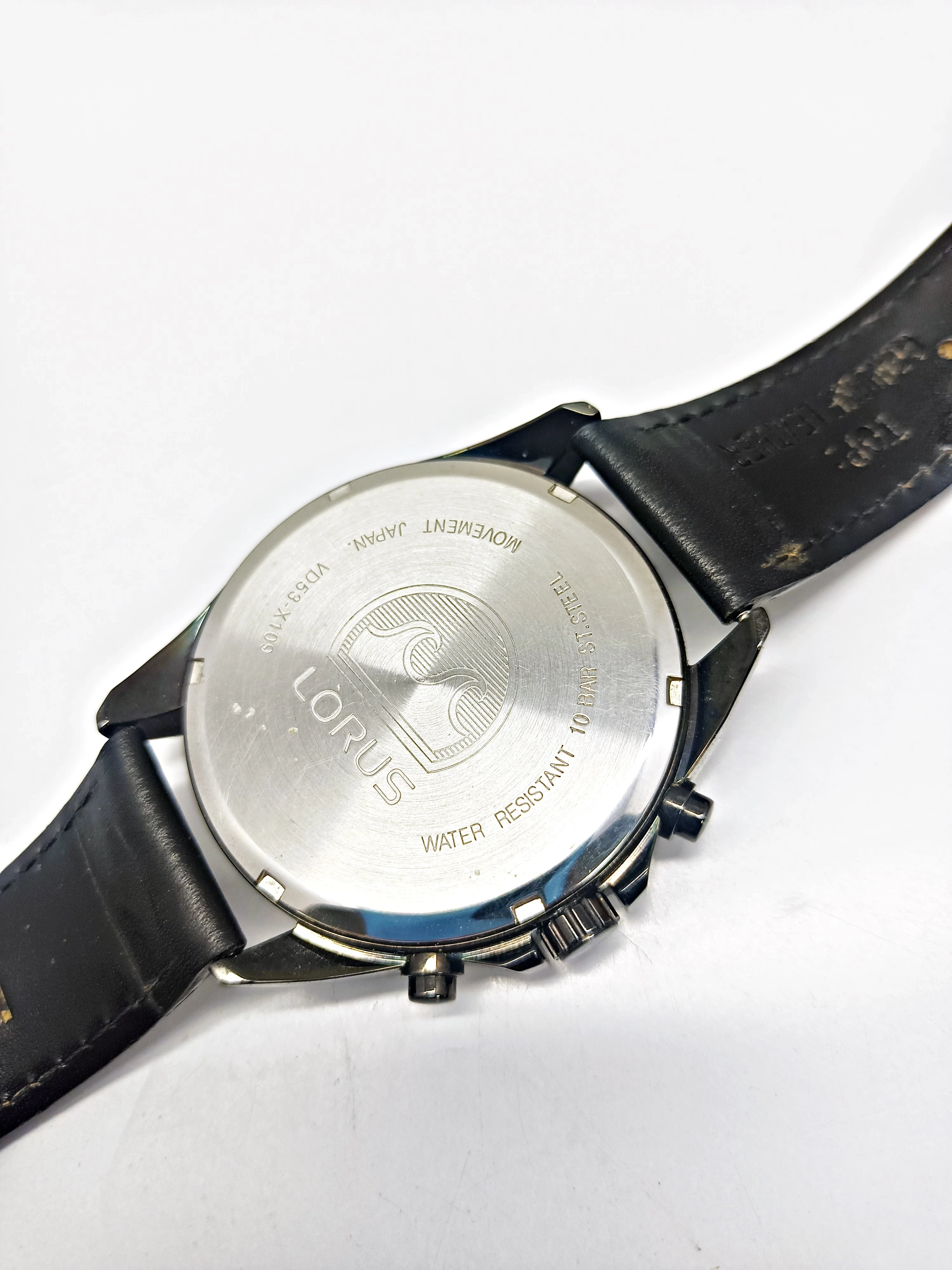 zegarek-lorus-vd53-x109-typ-nareczny