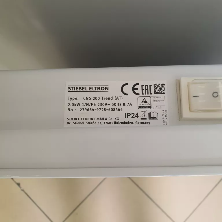 GRZEJNIK KONWEKTOROWY STIEBEL ELTRON CNS 200 TREND