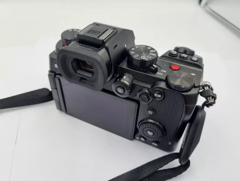 APARAT PANASONIC LUMIX DC-S5 + 2 OBIEKTYWY