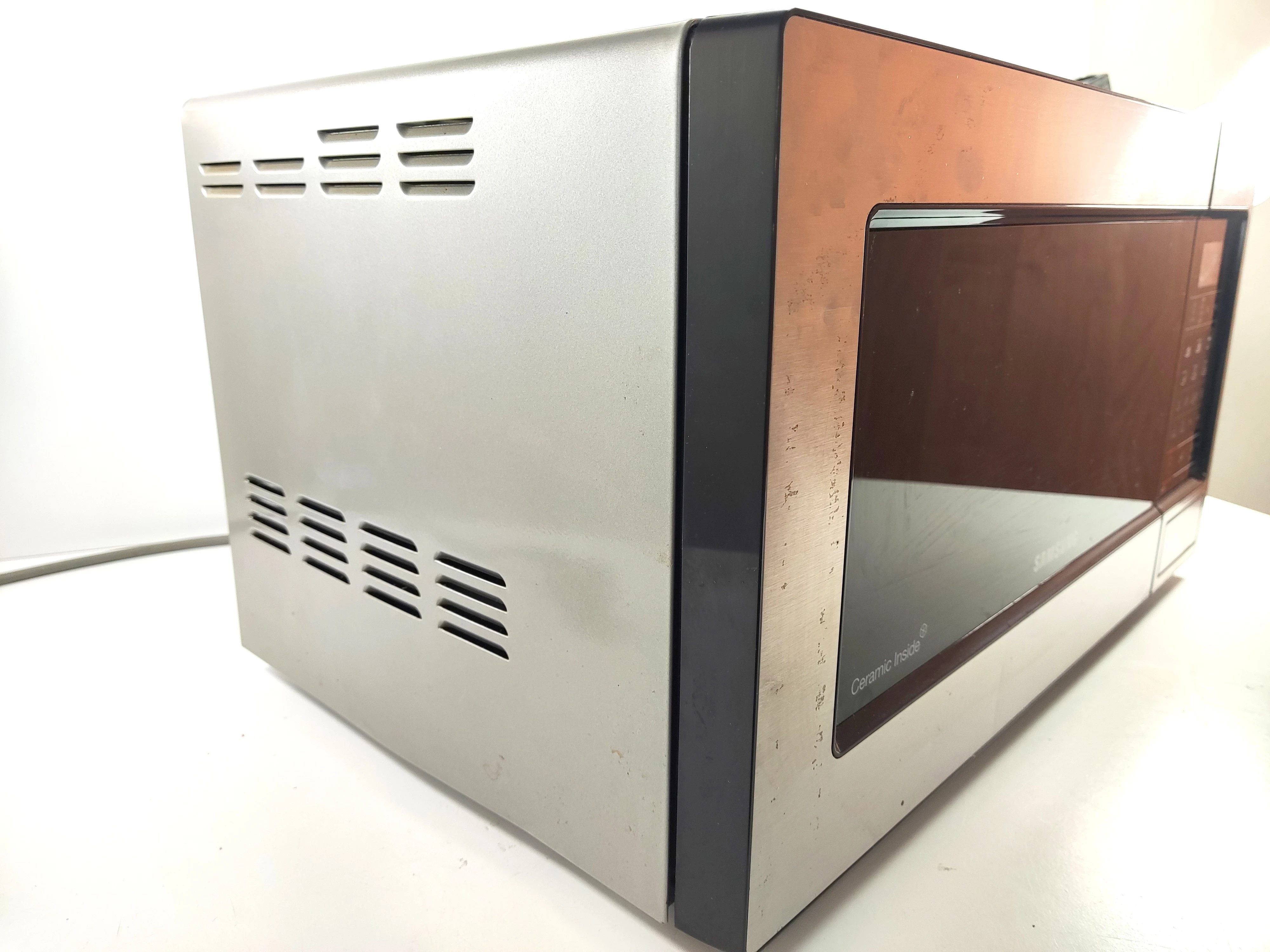 kuchenka-mikrofalowa-samsung-ge73m-moc-mikrofal-750