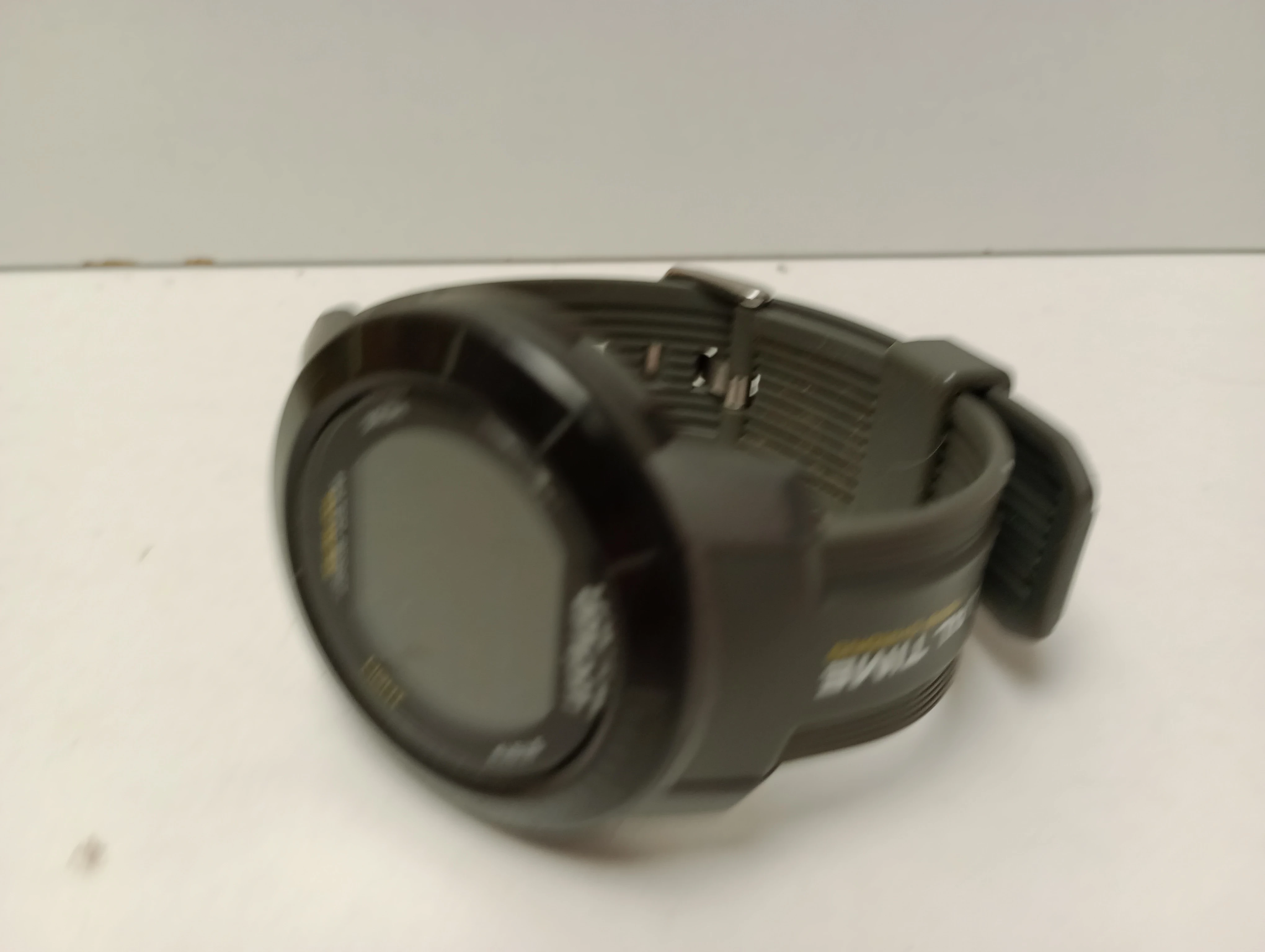 zegarek-ampm-czarny-funkcje-brak