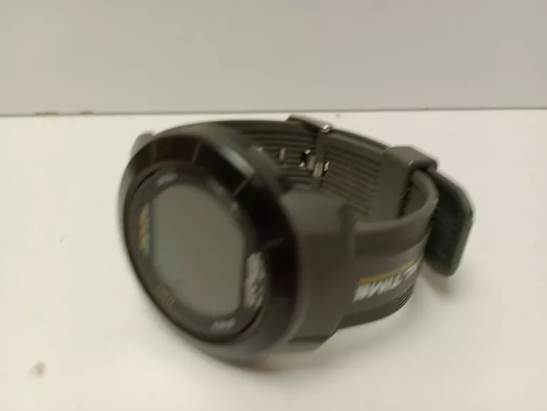 zegarek-ampm-czarny-funkcje-brak