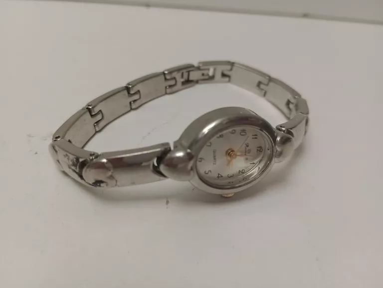 zegarek-quartz-romex-osiedle-teatralne-3u15-krakow