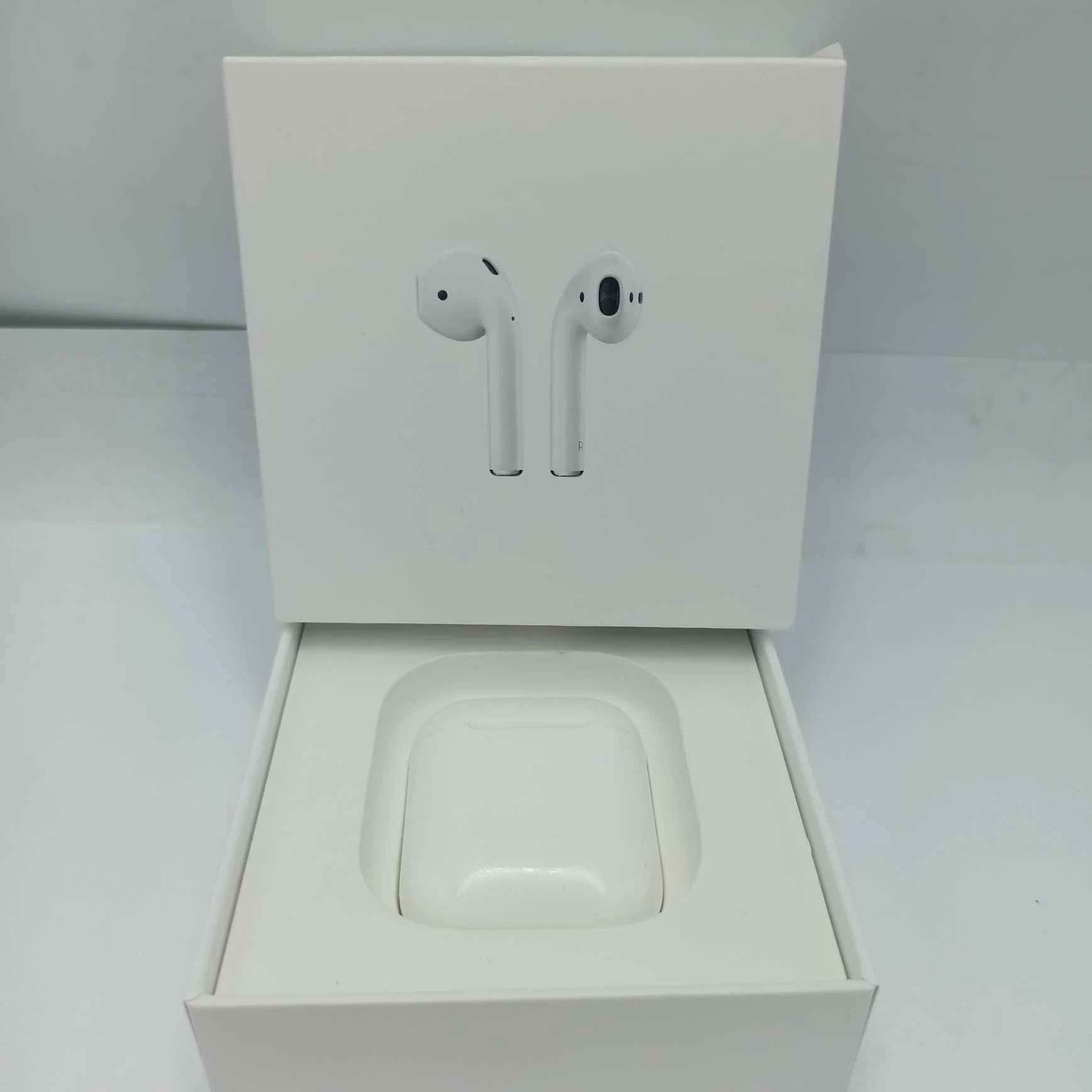 sluchawki-apple-airpods-a2032-a2031-a1602-boh-monte-casino-46c-sosnowiec