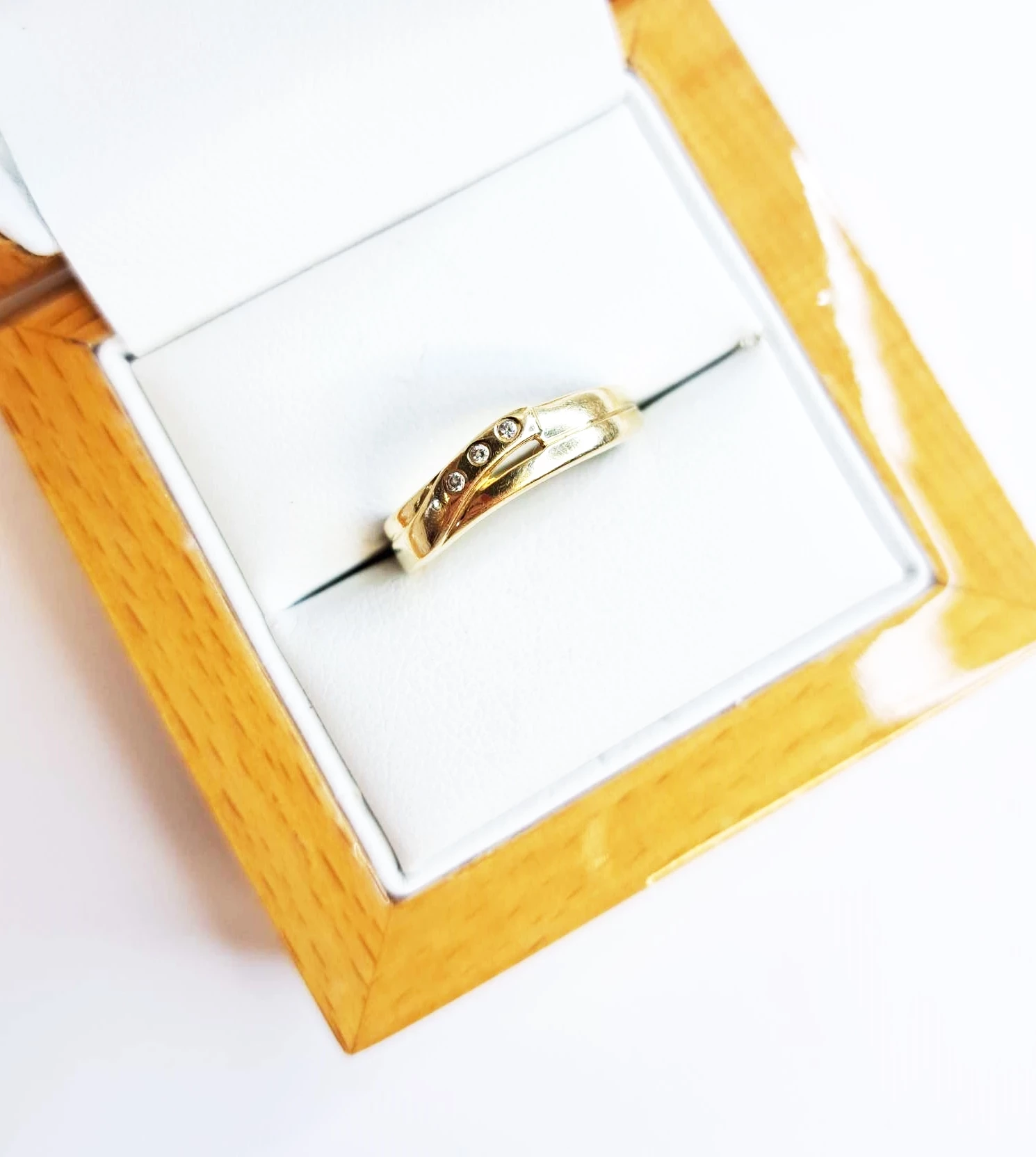 piekny-zloty-pierscionek-p-585241gr13-1-maja-48-wabrzezno