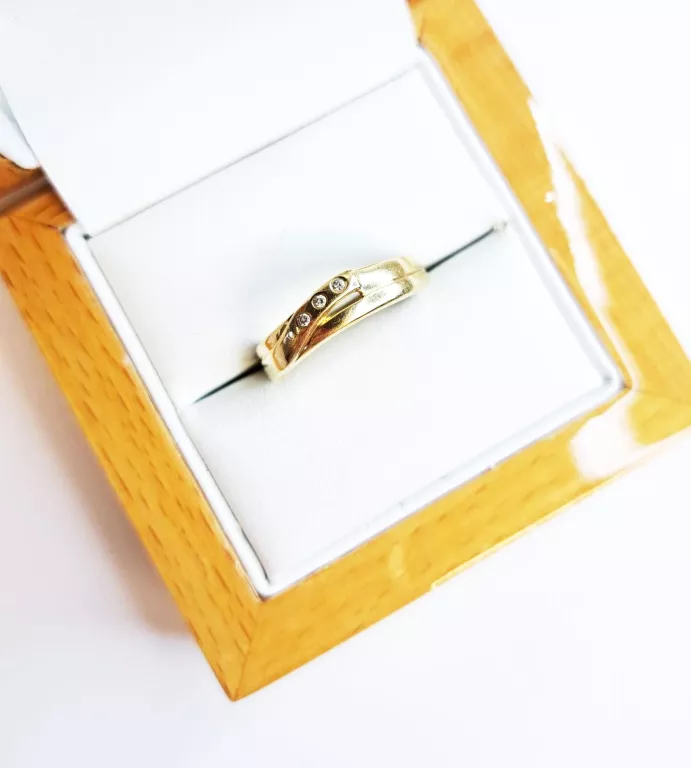 piekny-zloty-pierscionek-p-585241gr13-1-maja-48-wabrzezno