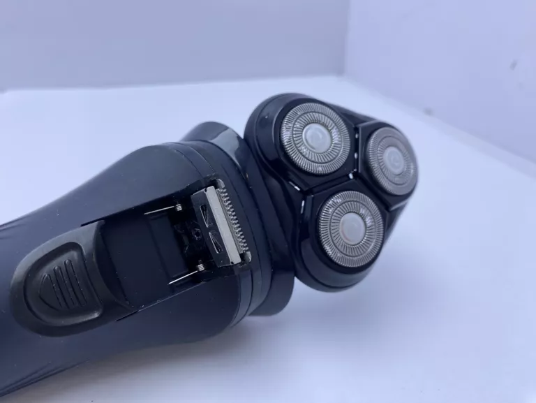 golarka-red-bull-smr79-trymer-tak