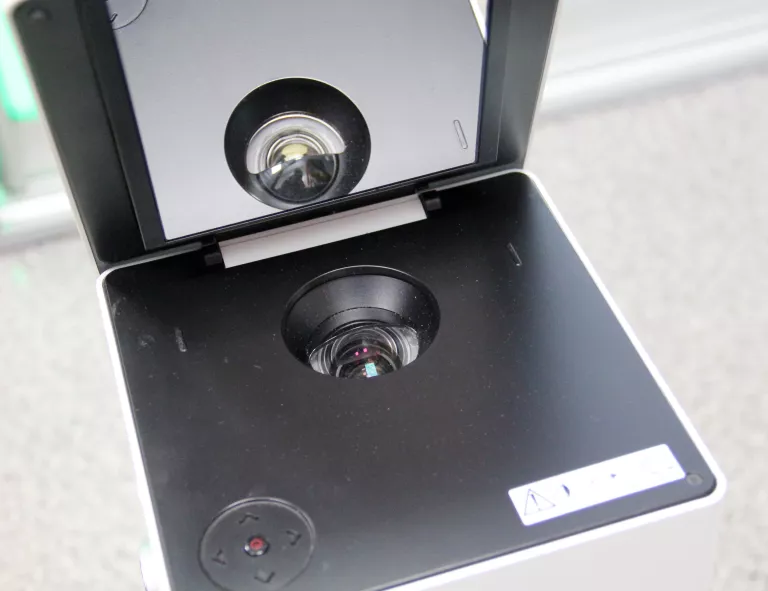 projektor-lg-hu80ksw-laser-4k-model-hu80ksw