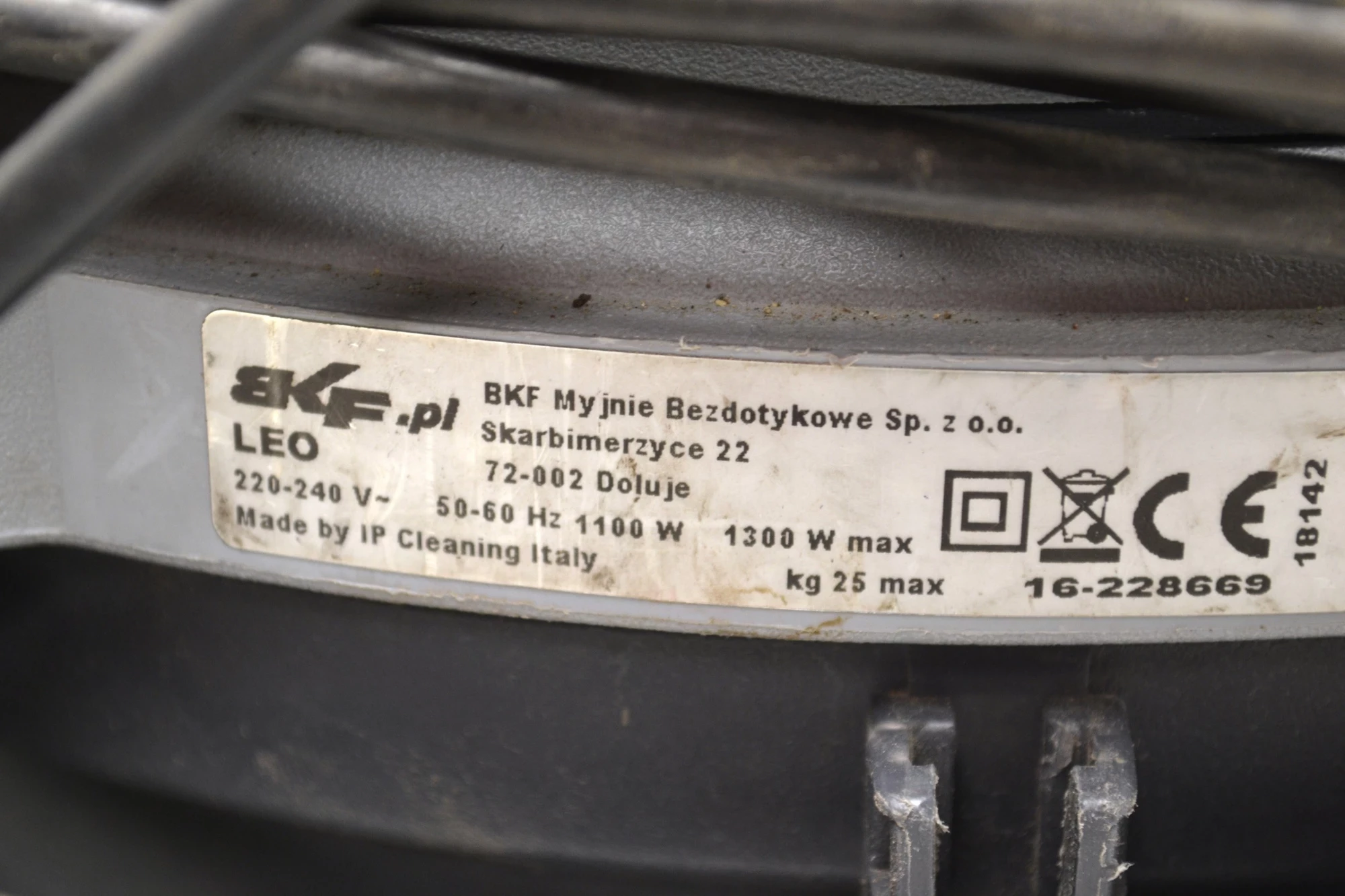 odkurzacz-profesjonalny-bkf-leo-rury-model-leo