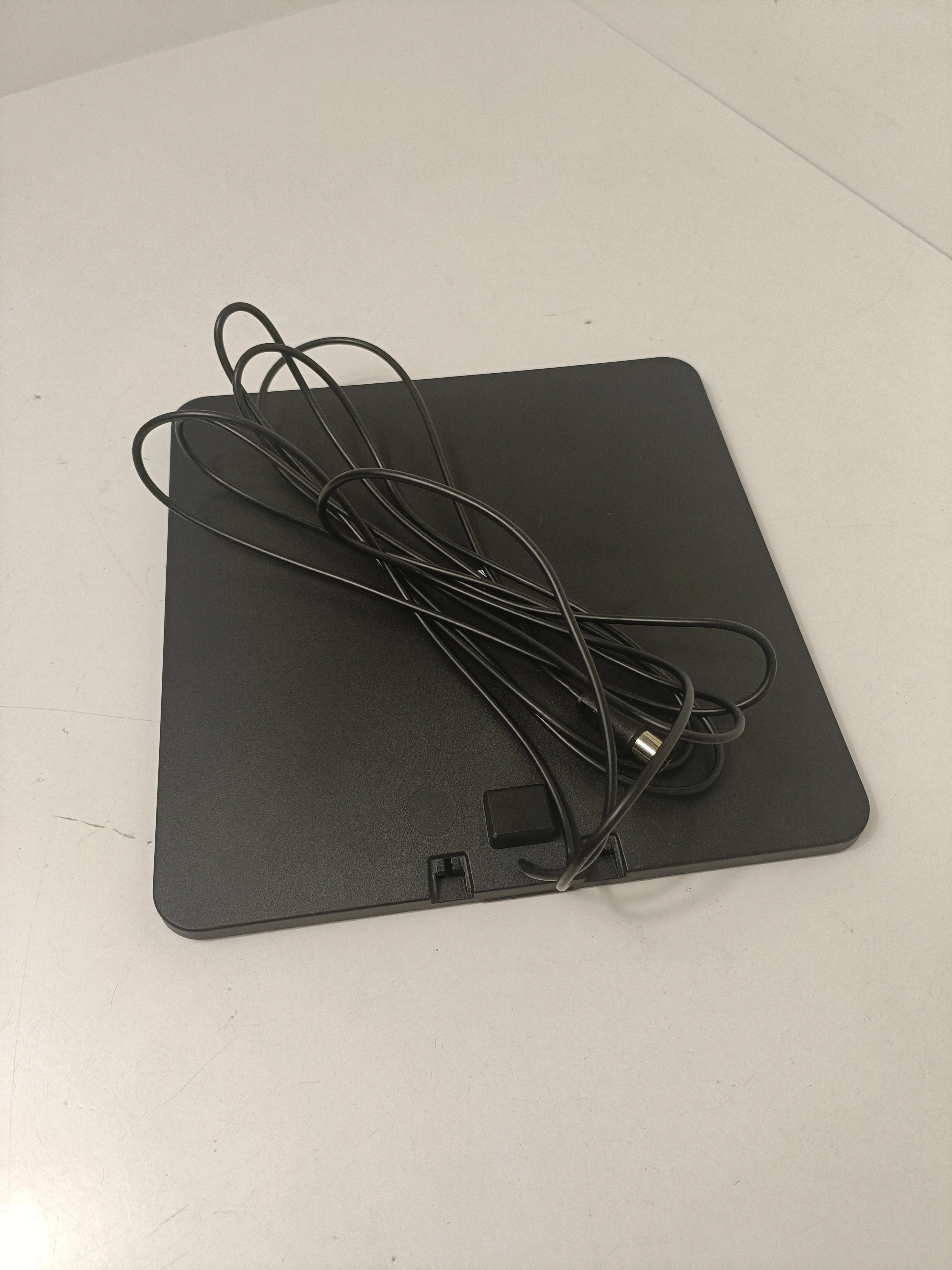 antena-wewnetrzna-vivanco-tva-4090-pudelko-marka-vivanco