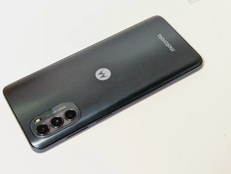 TELEFON MOTOROLA MOTO G62