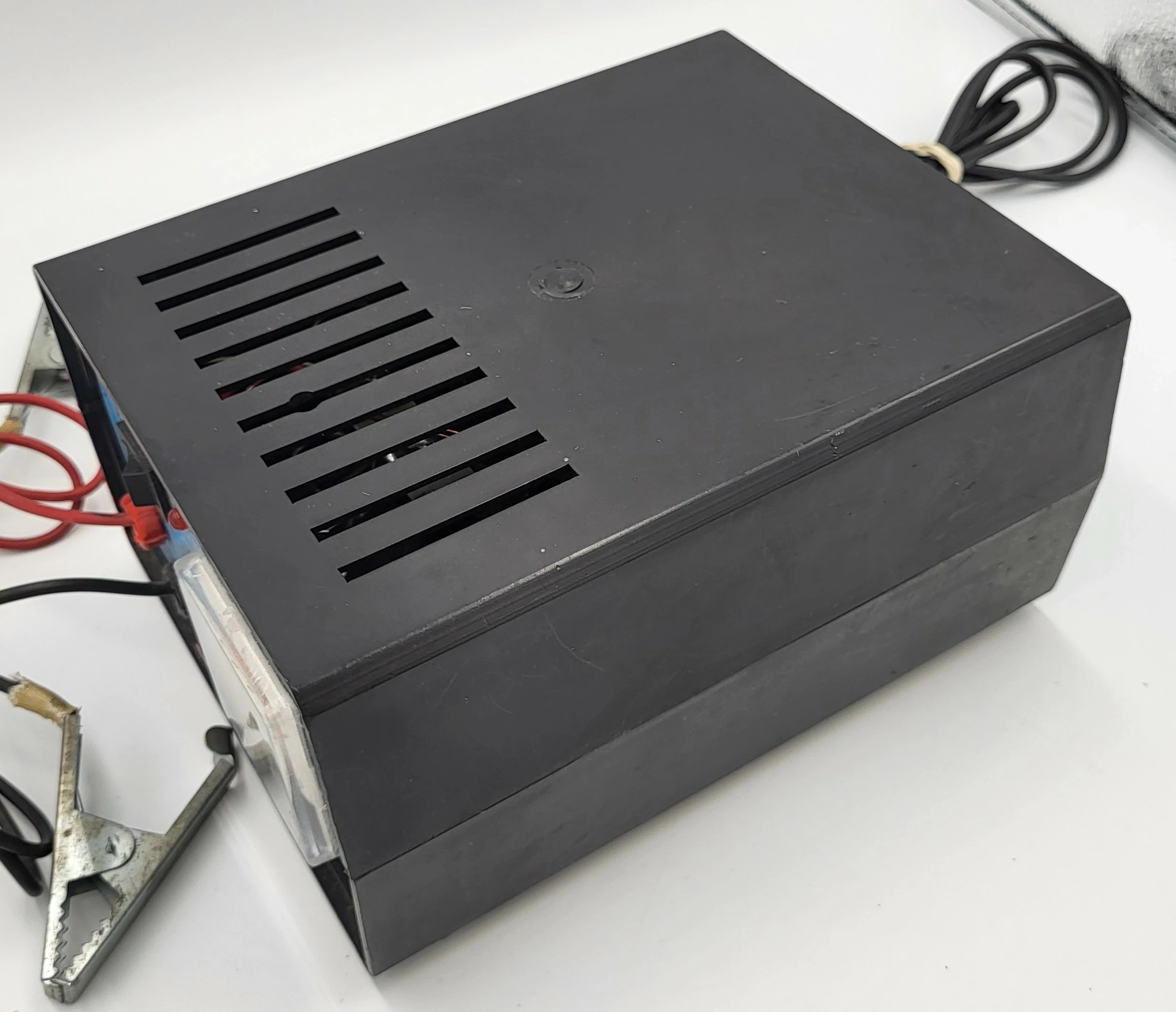 zespol-prostownikowy-bezpieczny-en-60335-2-29-ean-gtin-8004897981529