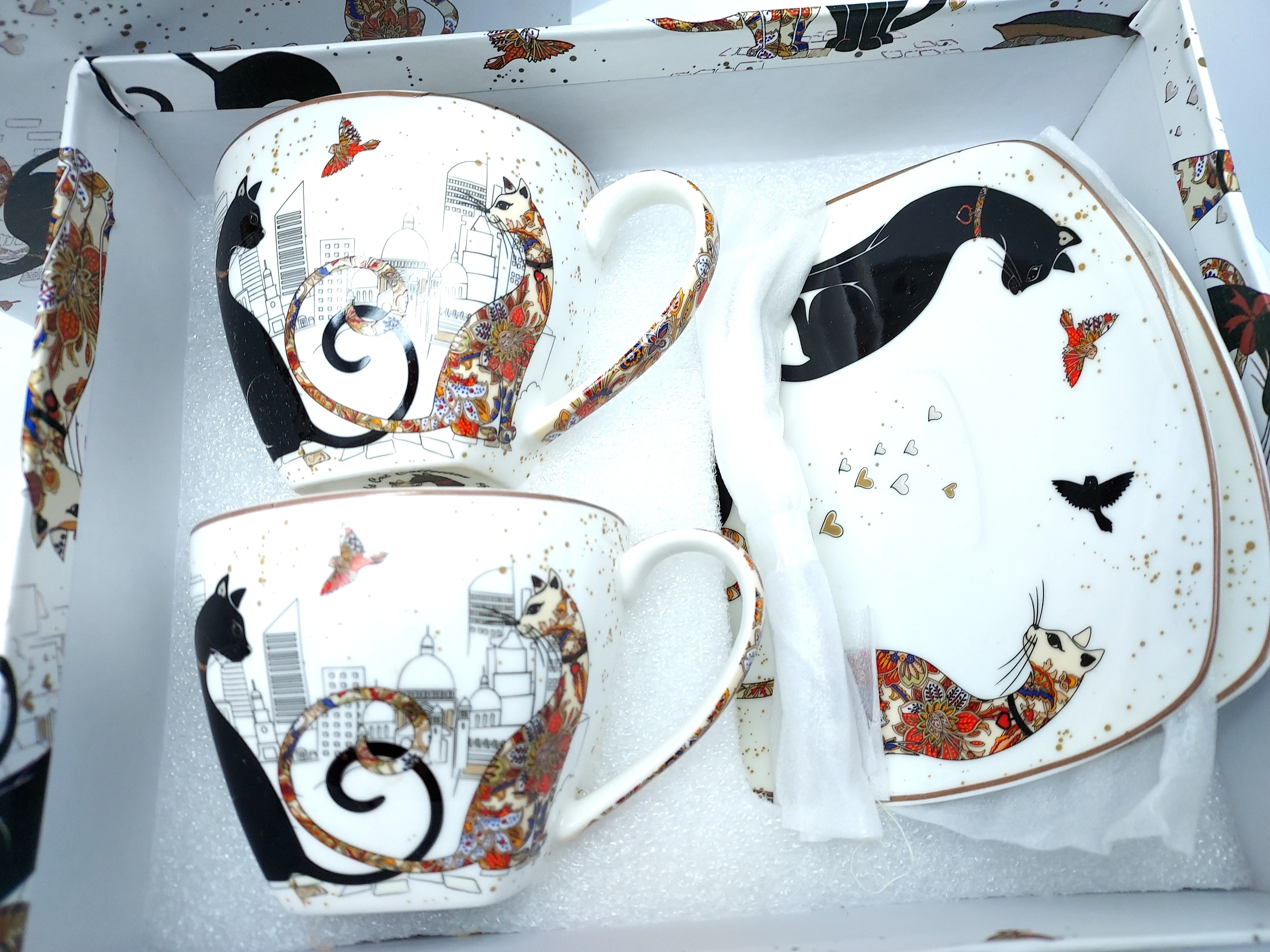 filizanki-queen-isabell-zakochane-koty-porcelana-barlickiego-47-kutno