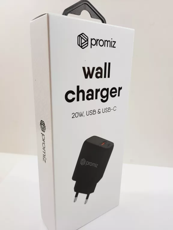kostka-wall-charger-usb-usb-c-stan-powystawowy