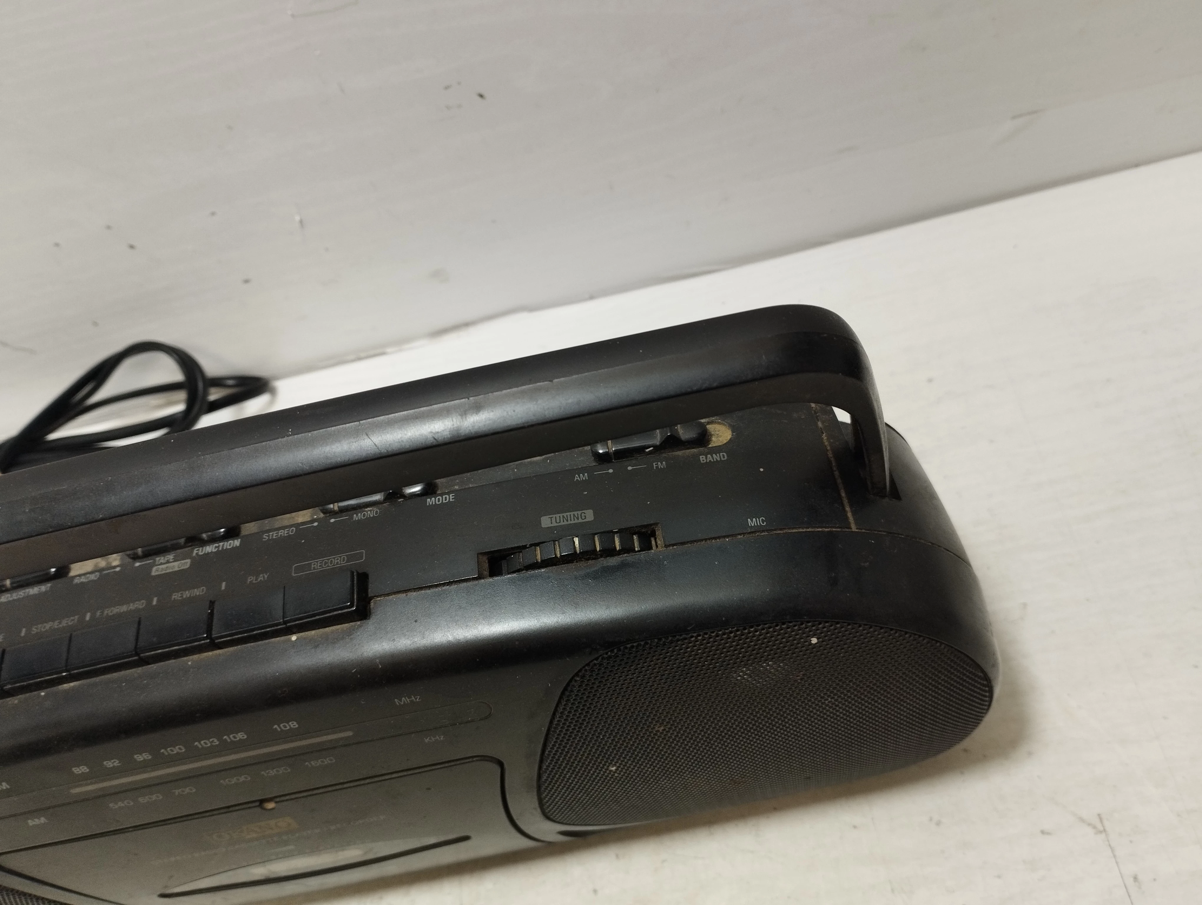 radio-okano-rr2400st-model-przenosne-kieszonkowe-mini-radio