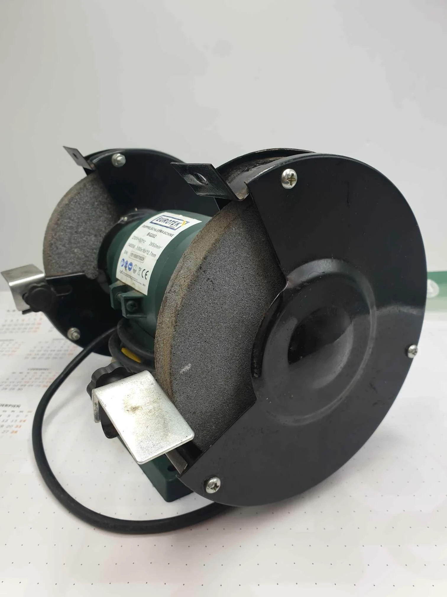 eurotec-bg-202-szlifierka-stolowa1400w-marka-eurotec