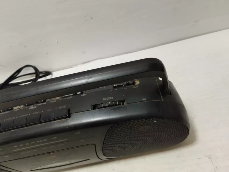 radio-okano-rr2400st-model-przenosne-kieszonkowe-mini-radio