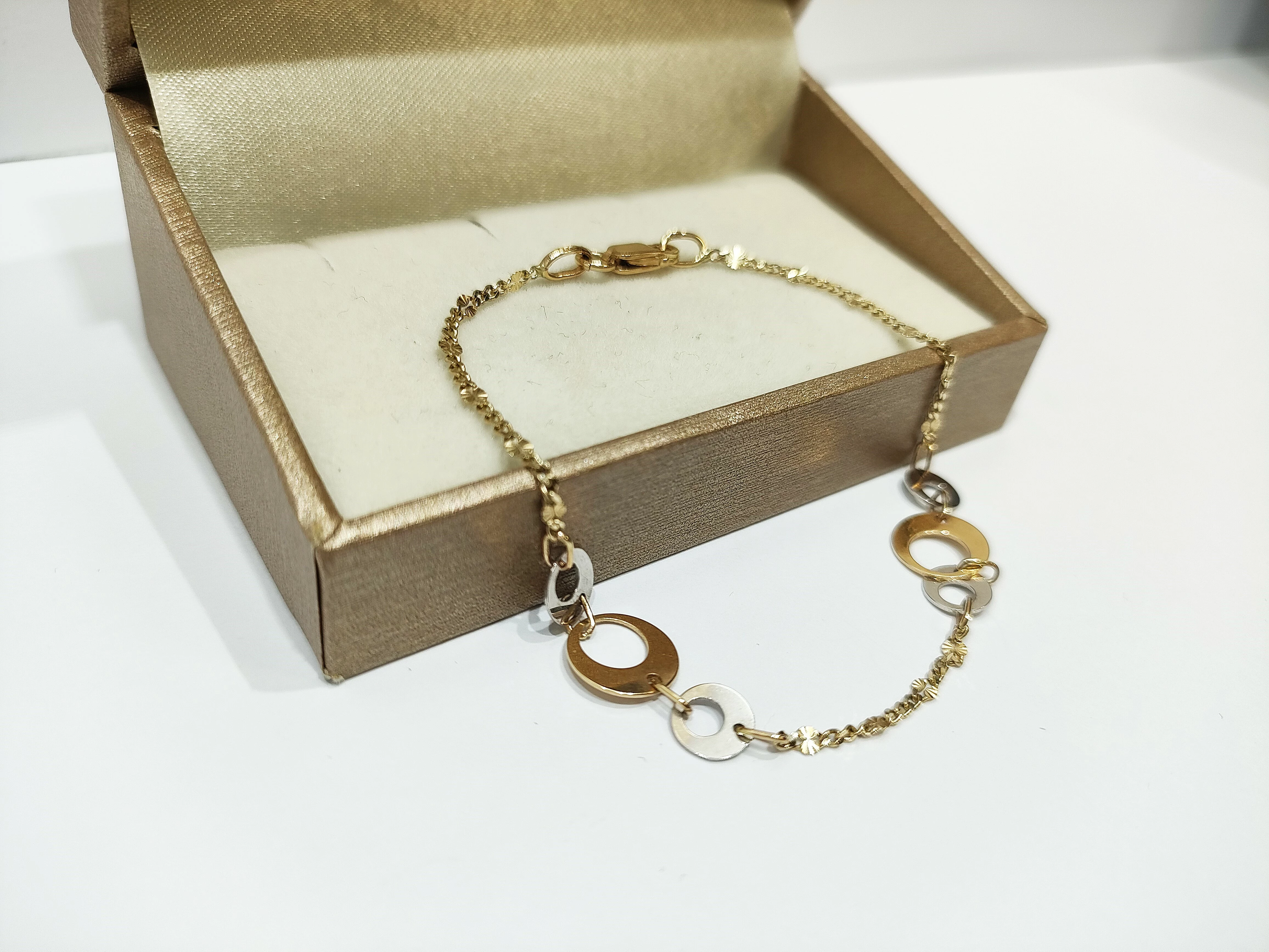 wyjatkowa-zlota-bransoletka-kolka-205g-585-wyszynskiego-11-lukow