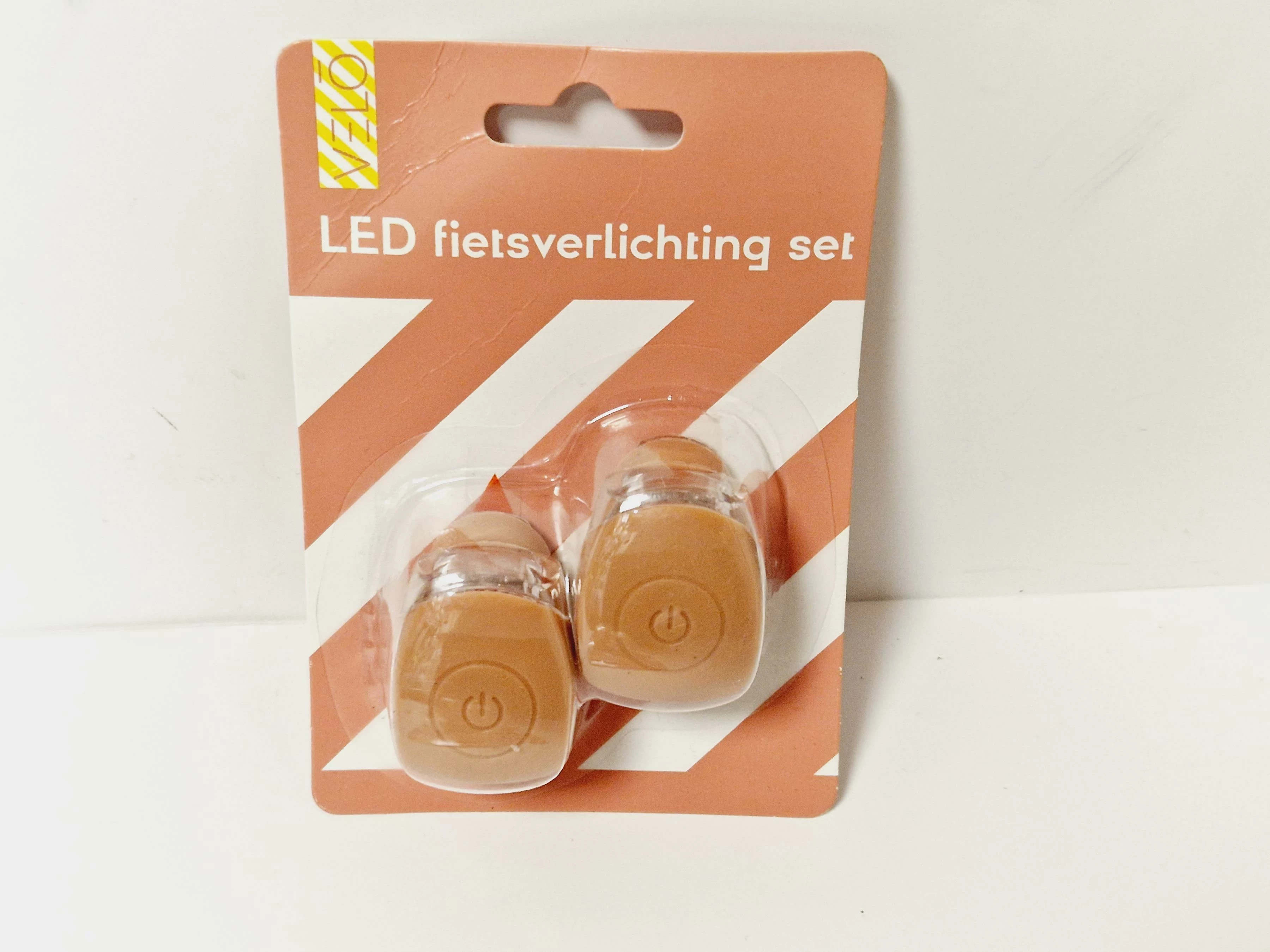 lampka-rowrowa-aleja-wolnosci-15b-czestochowa-sj